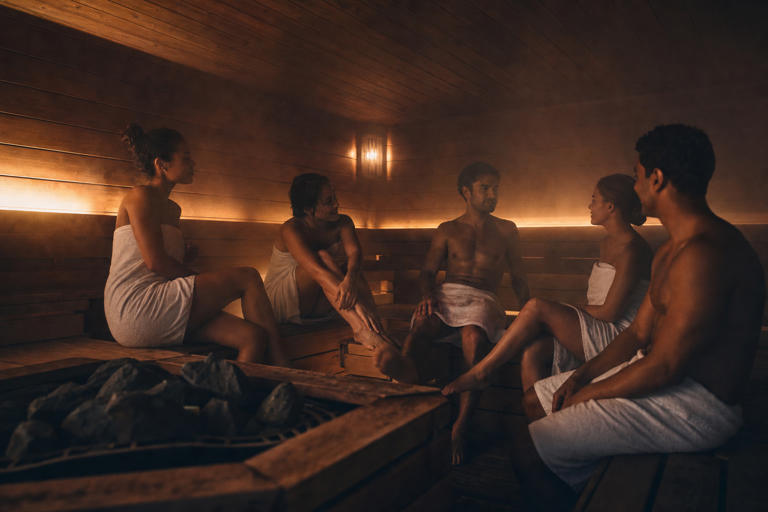 Sauna parties: Why the wellness shift is replacing the pub
