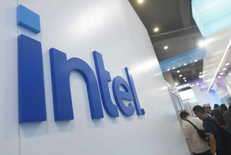 Intel's stock surges to fresh high on deal talks. Could Apple be its ...