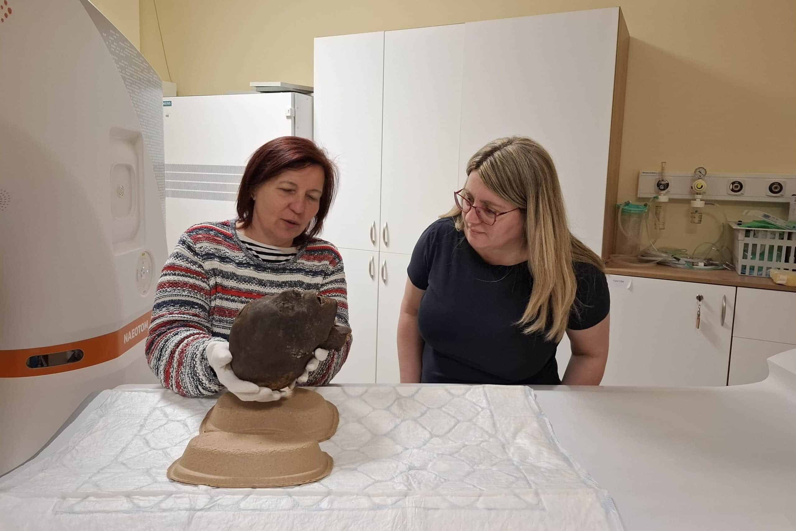 Mummy CT scan reveal ancient Egyptian might've suffered from osteoperosis