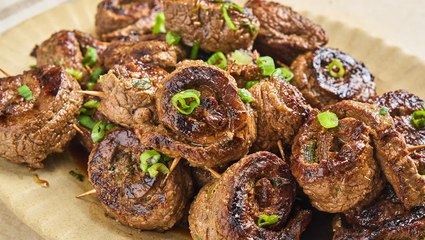 How to make party steak pinwheels