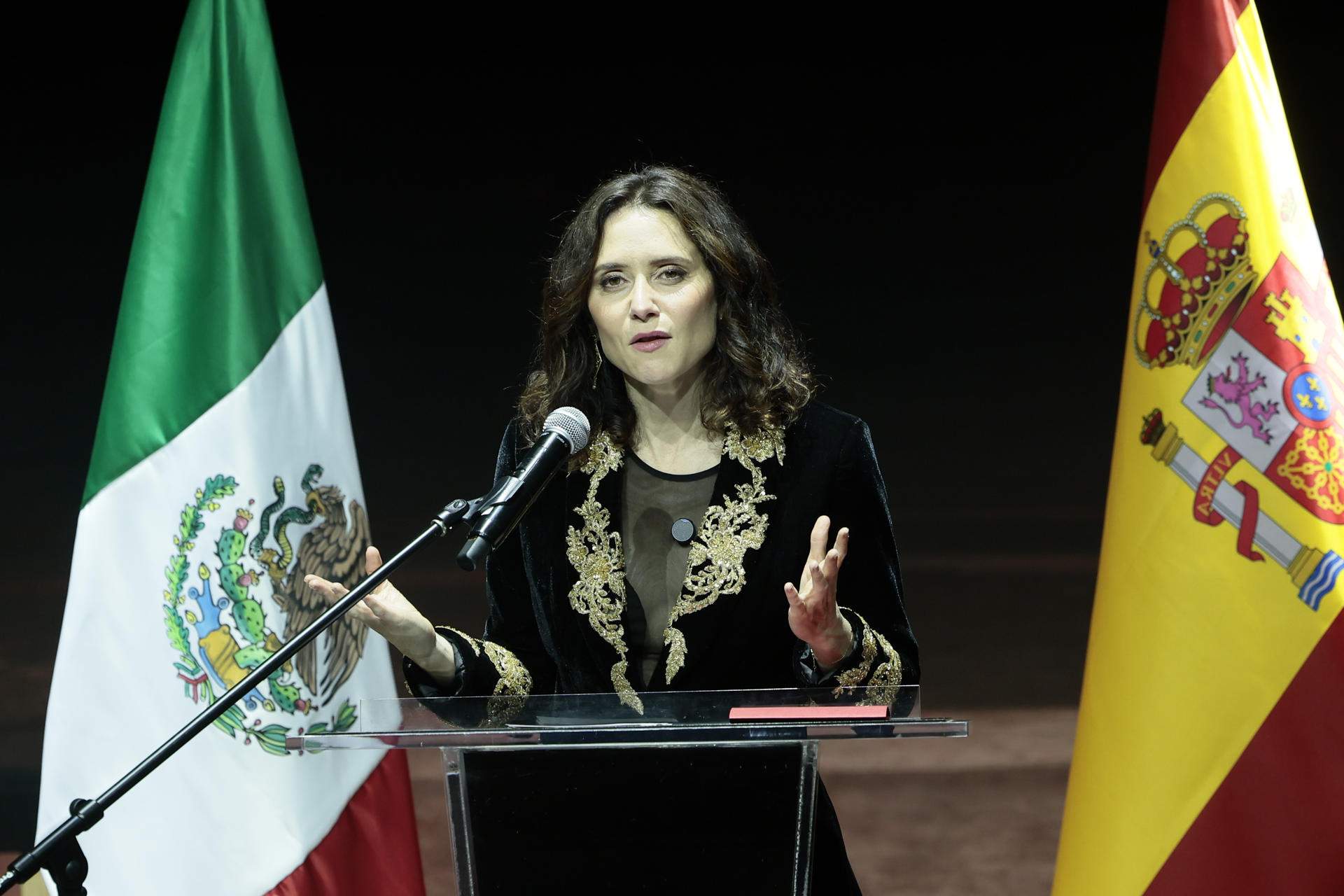 Ayuso cancela el resto de su viaje a México y culpa a Sheinbaum de ...