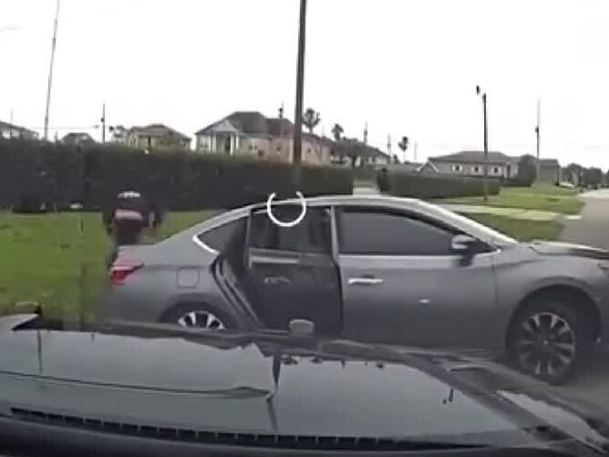 Police chase ends in crash, 3 arrests after attempted robbery in Kenner
