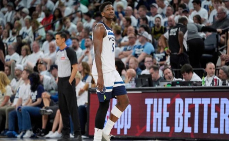 NBA playoffs drama: Spurs coach decision sparks backlash after Game 1 ...
