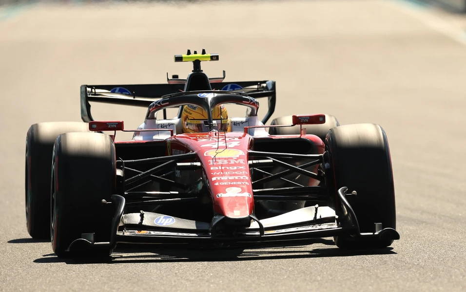 Ferrari and Red Bull debut radical upside-down F1 rear wings