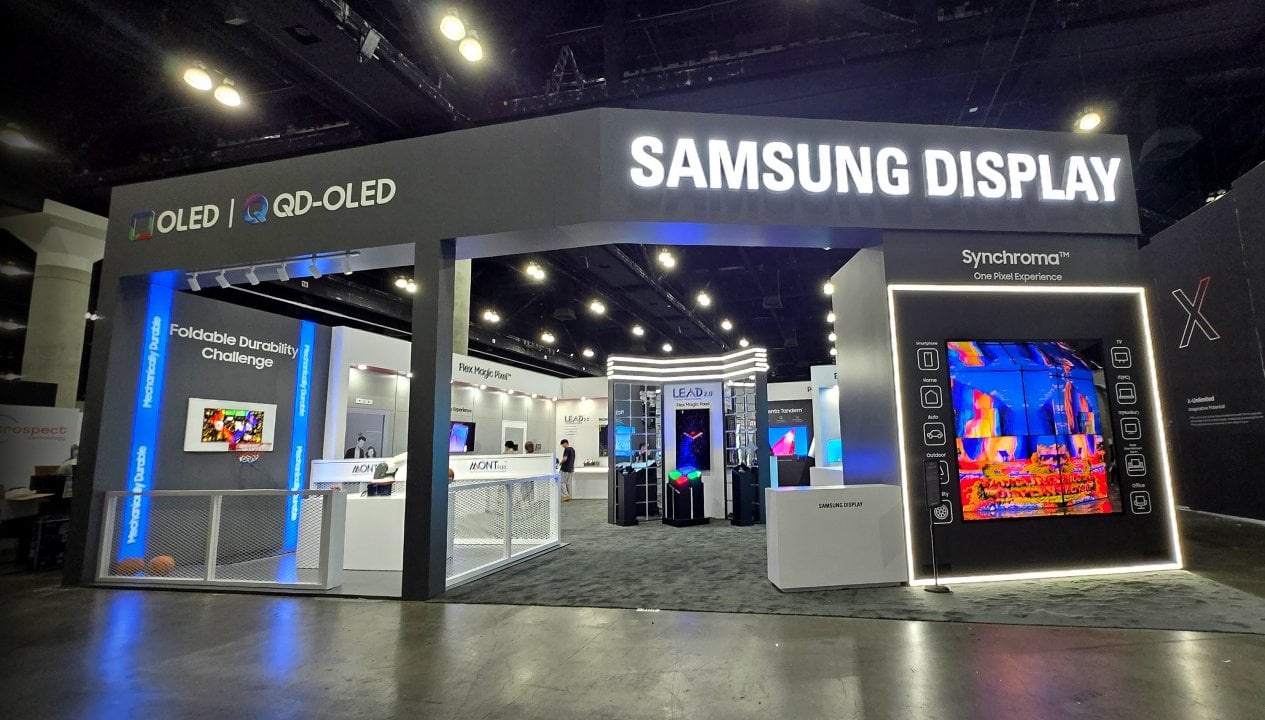 Samsung: ecco il primo OLED PSF e un display che misura il flusso ...