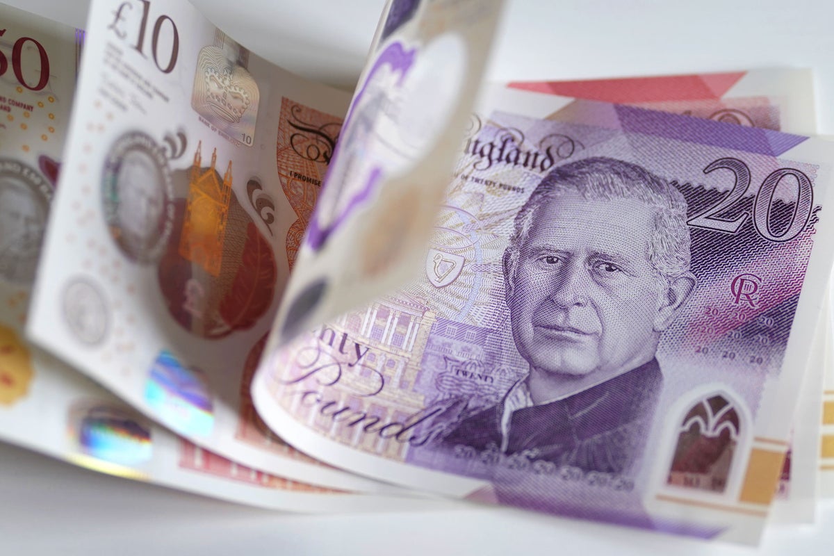 Bank notes stock