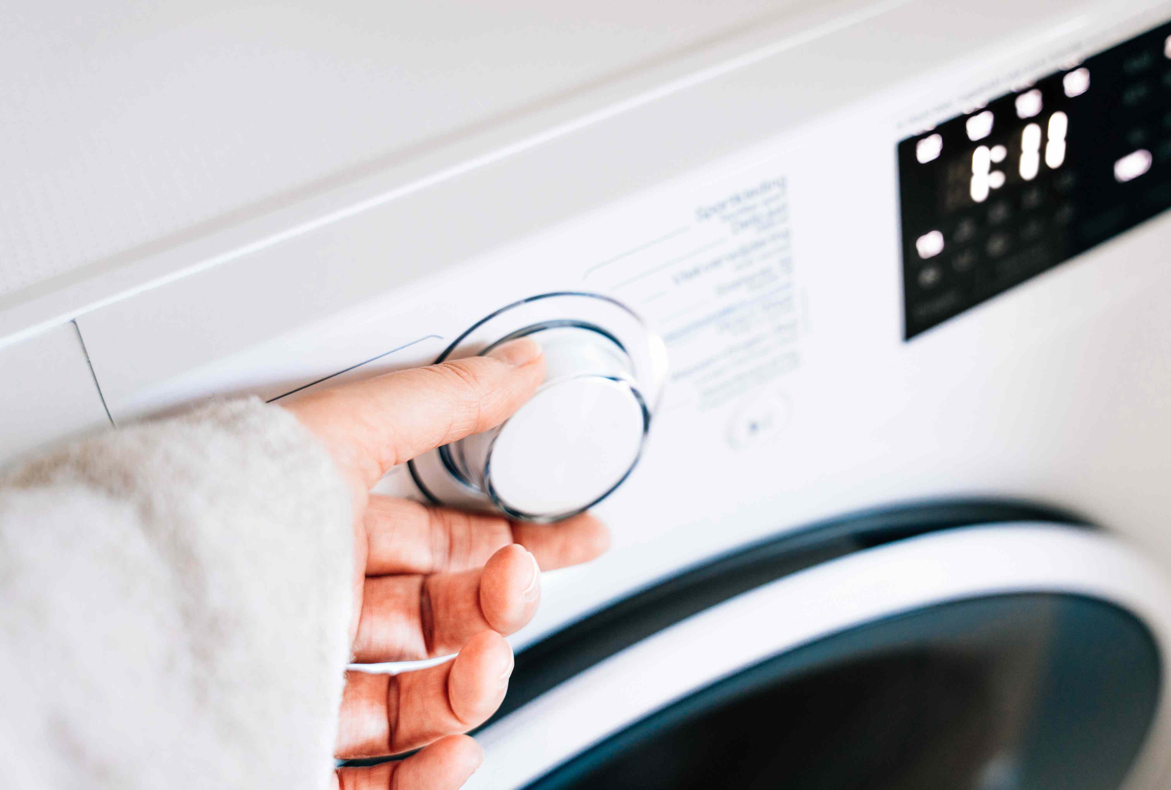 Tap cold vs. cold: Which laundry setting should you use?