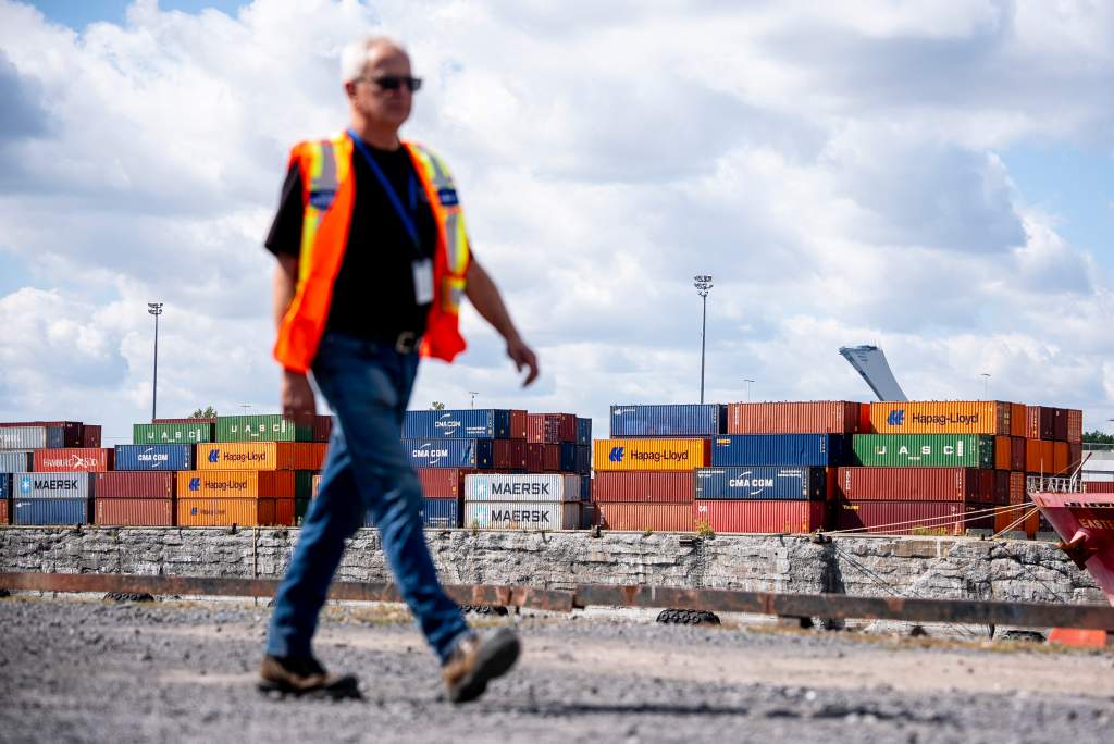 Canada records 1st trade surplus in 6 months as gold, oil exports jump