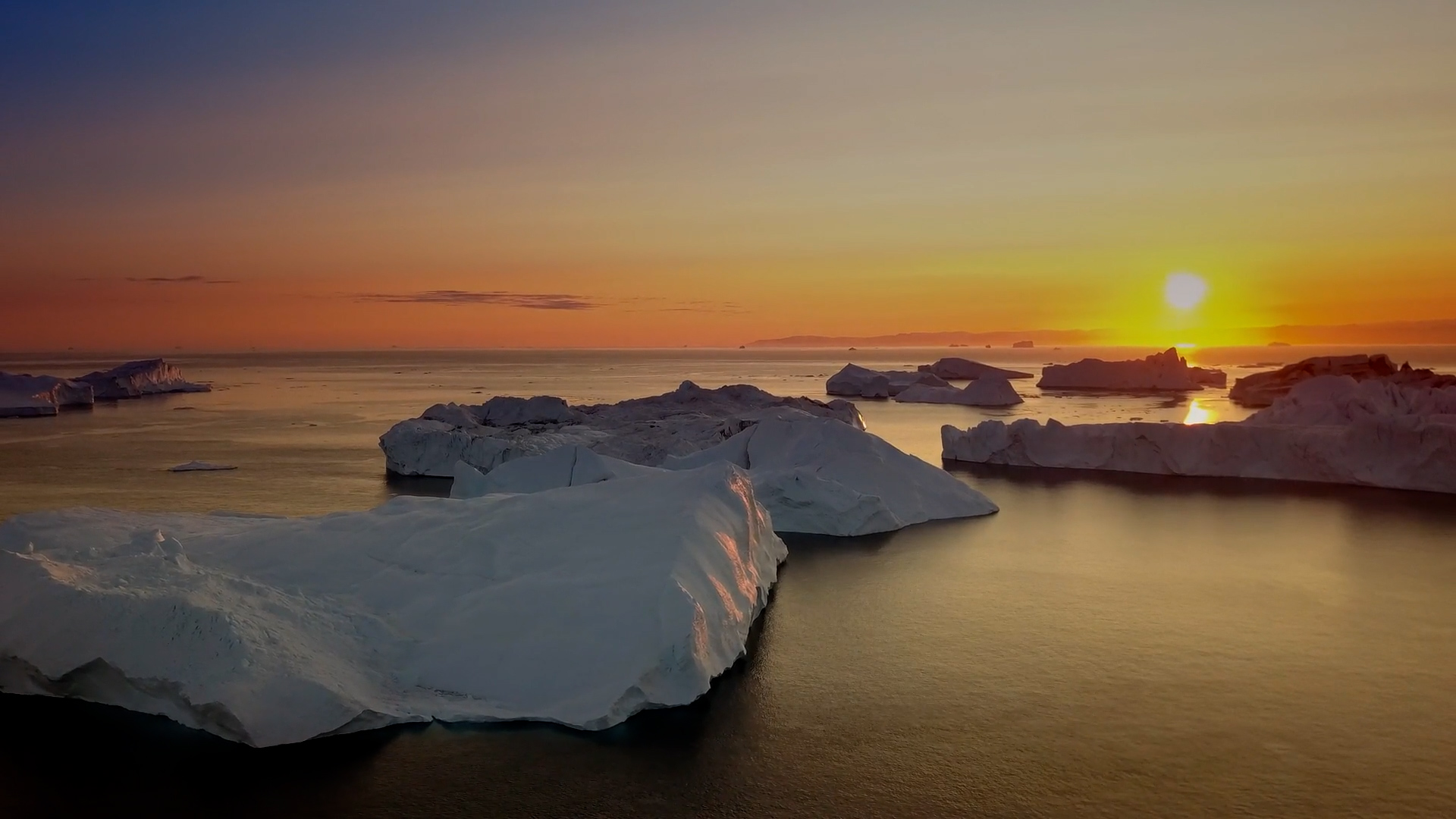 Exploring Greenland's stunning frozen scenes