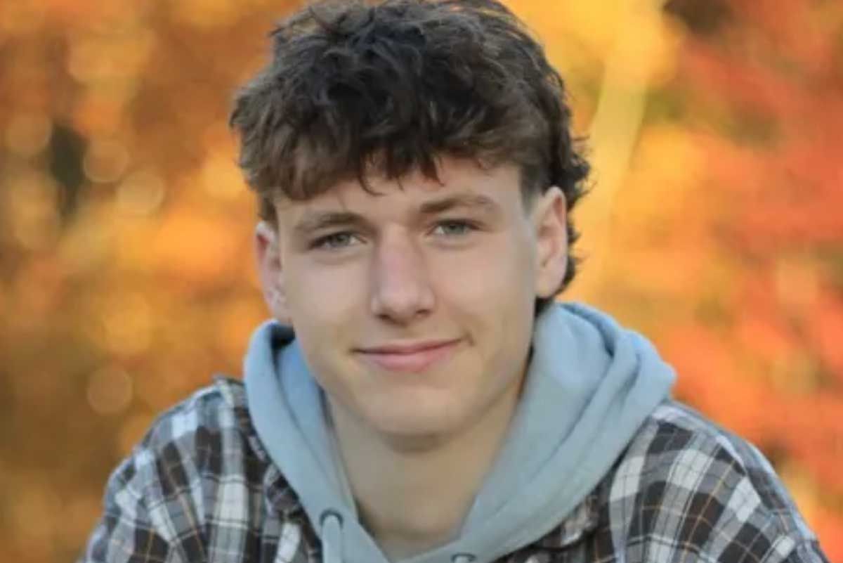 Championship-winning teen motocross rider dies in crash on practice track