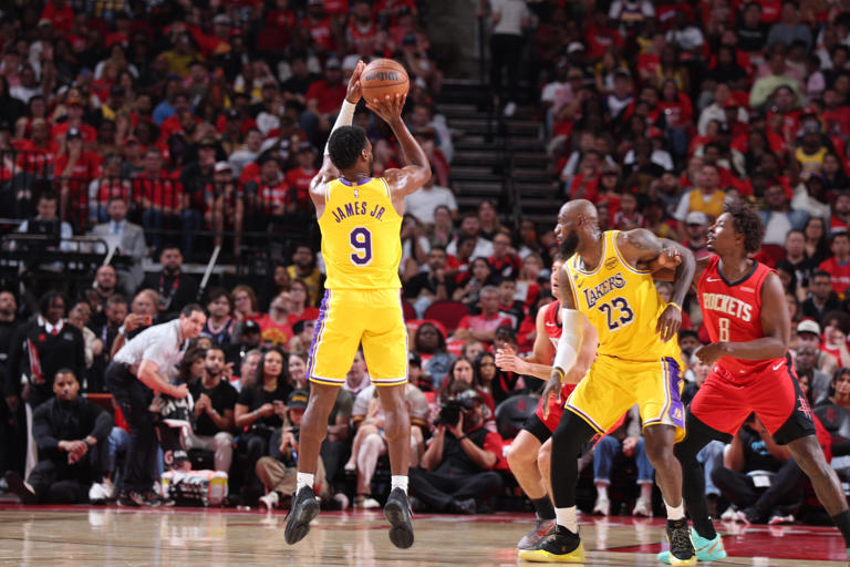 LeBron James couldn’t believe he was on the floor with Bronny, torching ...