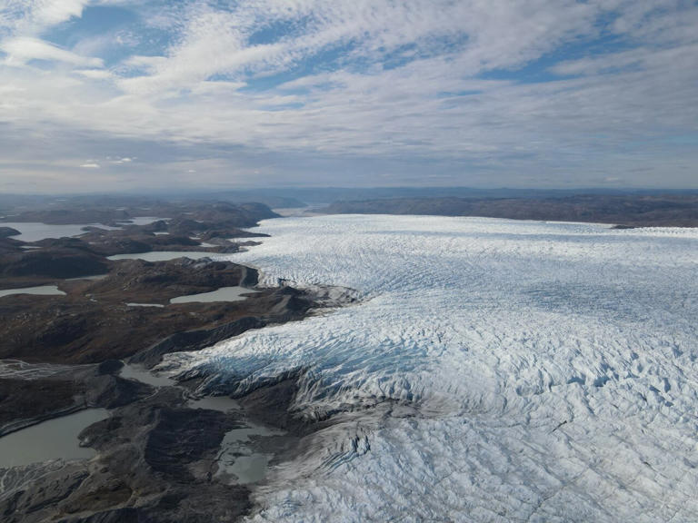 Subglacial CH₄ export from the Greenland Ice Sheet linked to a mid ...