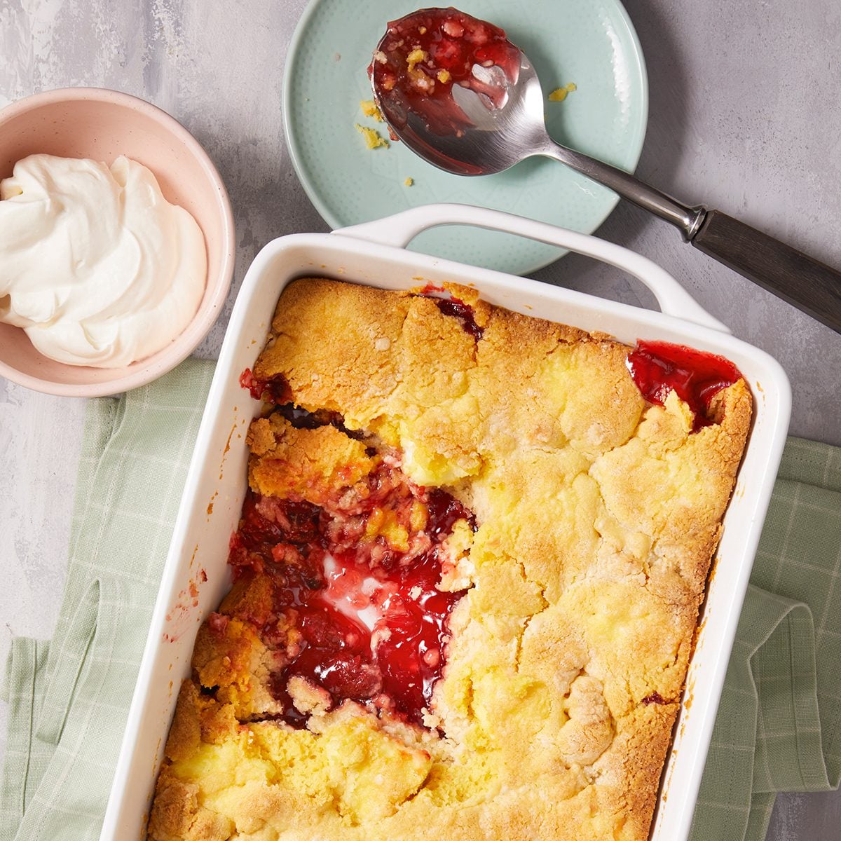 Strawberry cheesecake dump cake