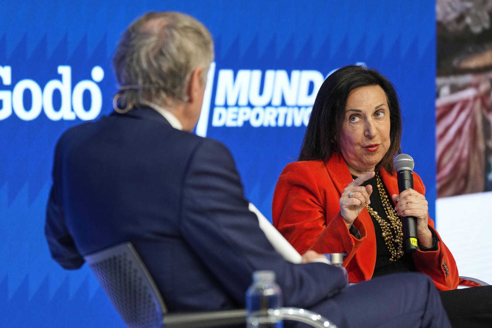 Robles afirma que España no acepta "lecciones" de Trump: "Somos un ...
