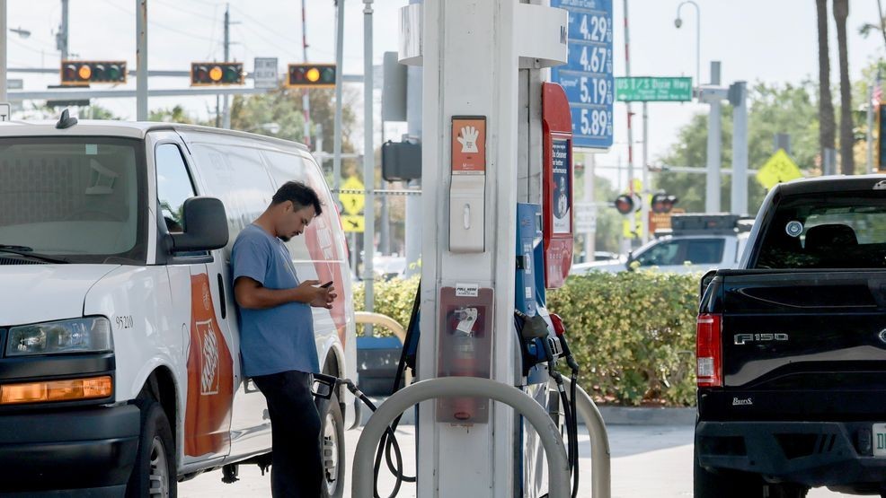 Oregon drivers see gas hit $5.30 as national average jumps to $4.48