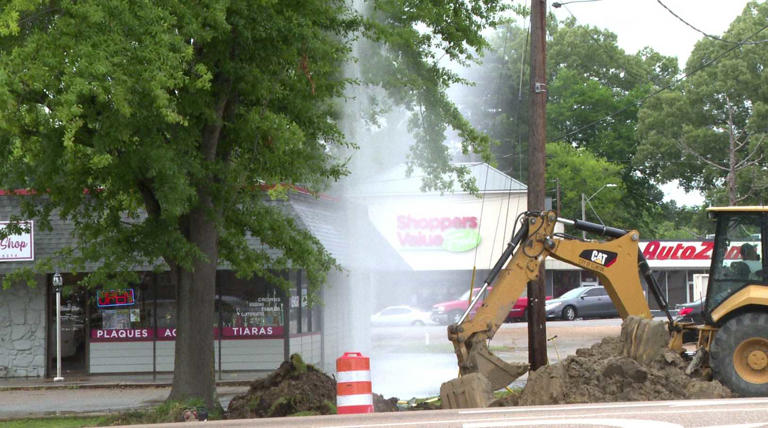 Water main break sends water shooting into air in Clinton