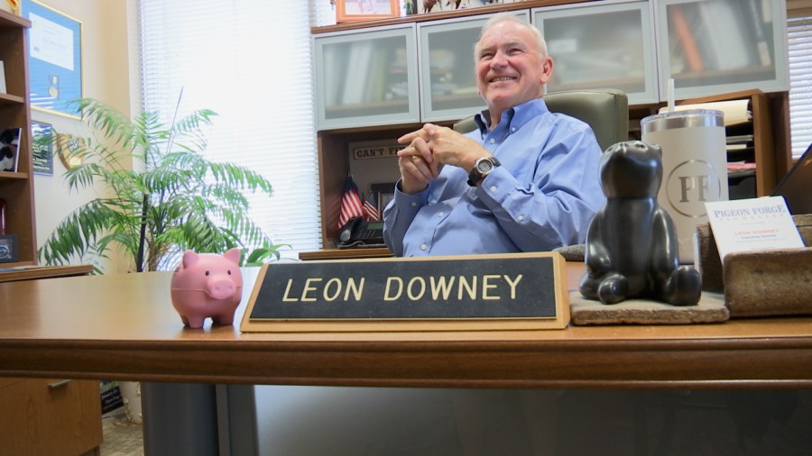 Tourism director who made Pigeon Forge a vacation destination retires