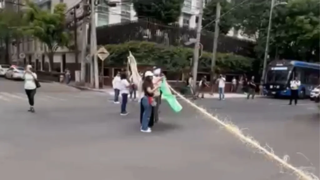 Vecinos de la alcaldía Miguel Hidalgo se movilizan contra obra en la ...