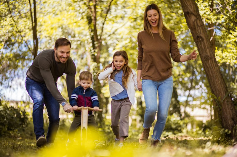 Parent of young kids finds neighbor trimming their trees, turning their ...