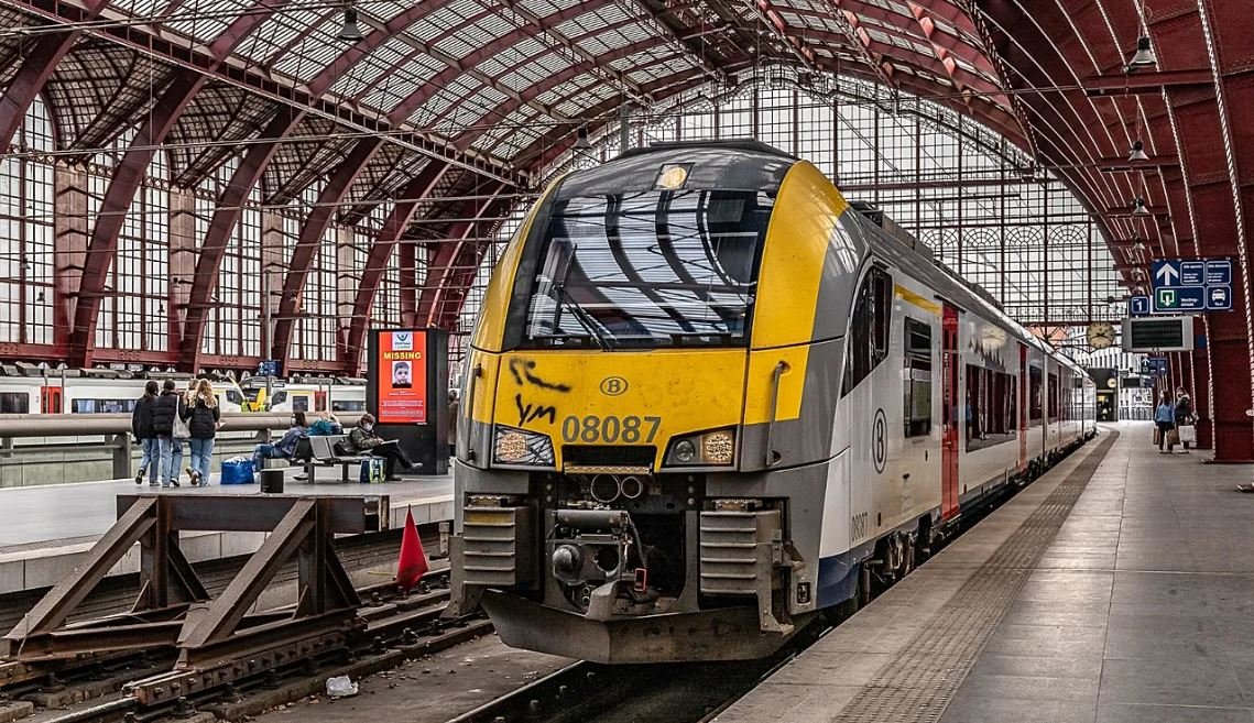 Europe’s Commute Unveiled The Best and Toughest Public Transport Rides
