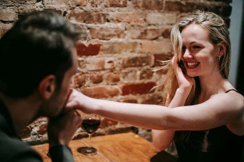 The surprising dating pattern among intelligent women