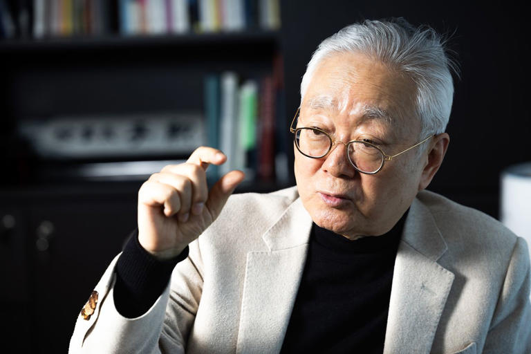 “아버지입니까 檢총장입니까” 구속 된 그때, YS 차남의 충격