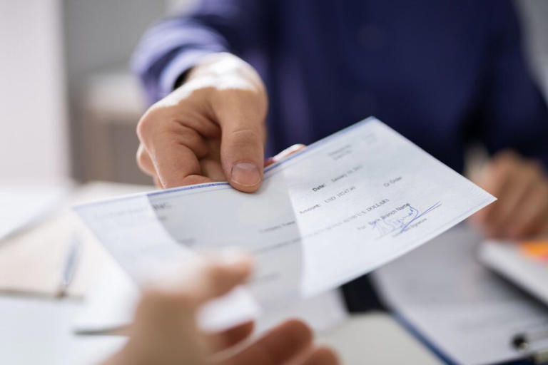 Weekly paycheck from Wall Street? GraniteShares launches income ETFs ...