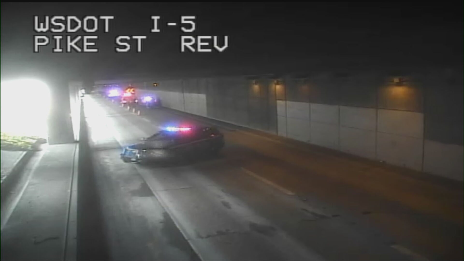 Crash blocks all express lanes going northbound on I-5 in Seattle
