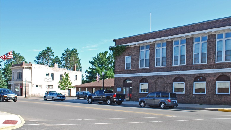 Michigan's historic Upper Peninsula community surrounded by lakes has ...