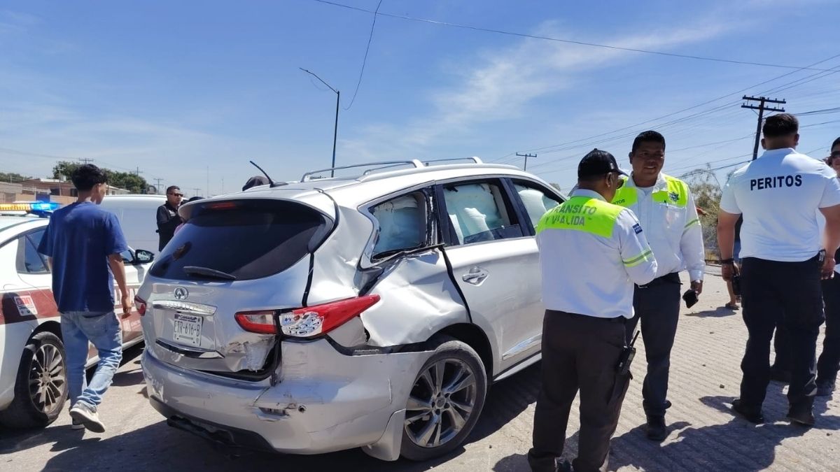 Joven conductor intenta ganarle el paso al tren y resulta lesionado en ...
