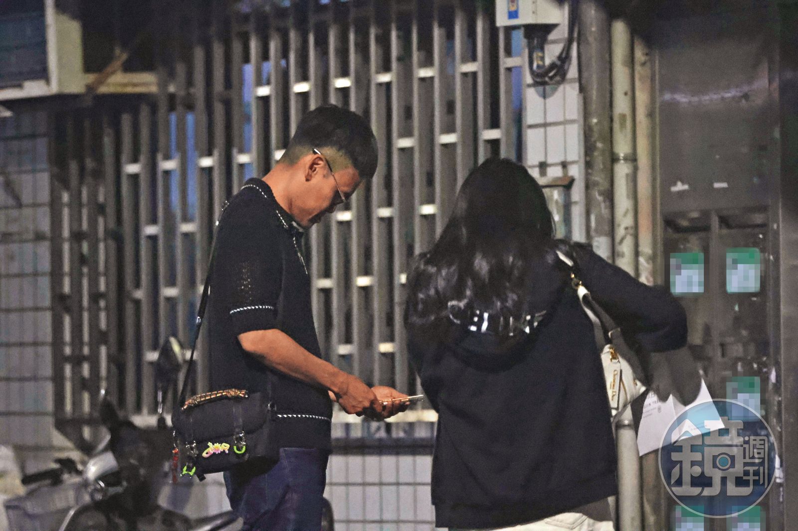 偷情員工入香閨／趁妻出國比賽! 醫美圈不倫直擊 女高管牽已婚董座回香閨