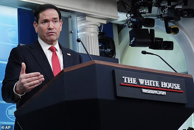 Marco Rubio's bewildered response when confronted about not-so-subtle ...