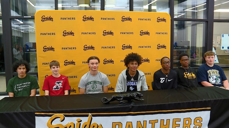 9 Snider seniors sign off on college choices