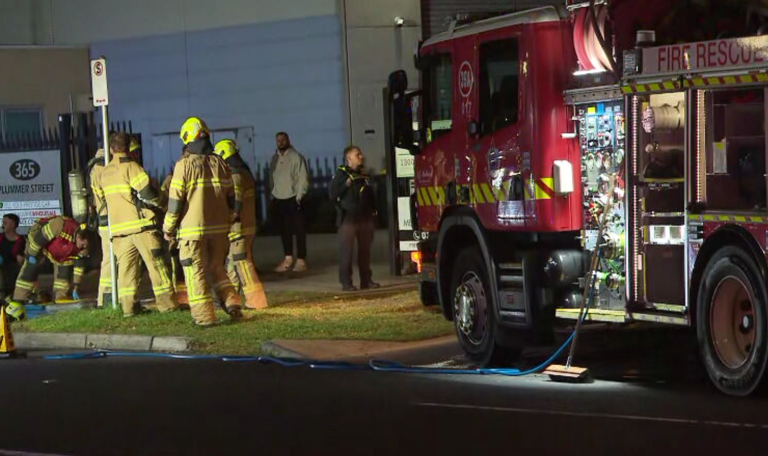 It took 30 firefighters and an aerial unit to control the blaze, which was extinguished within half an hour.