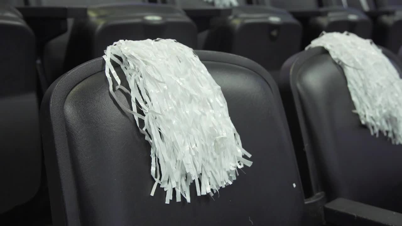 The Avs' pom pom tradition lives on