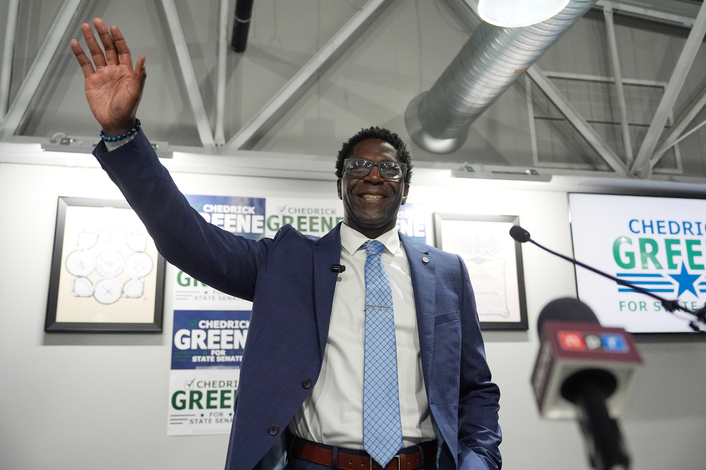Photos: Ohio and Indiana high-stakes primaries, and a power-shifting ...