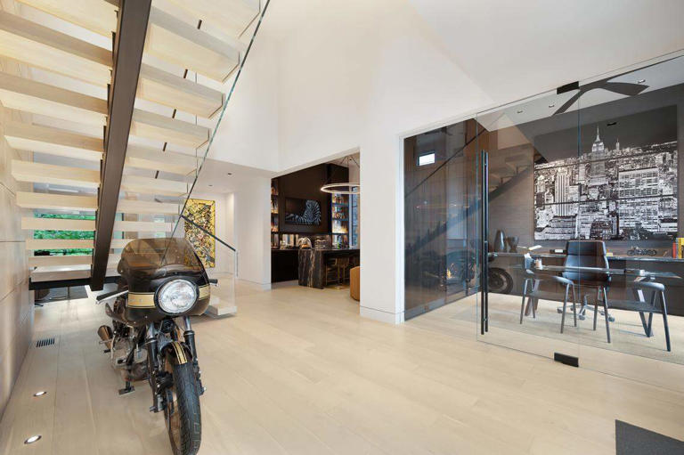 Modern Sacramento area home with sleek swagger turned heads. What did ...