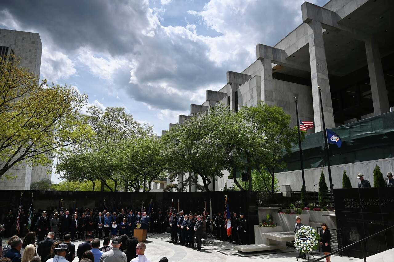 Photos: New York remembers its fallen police officers