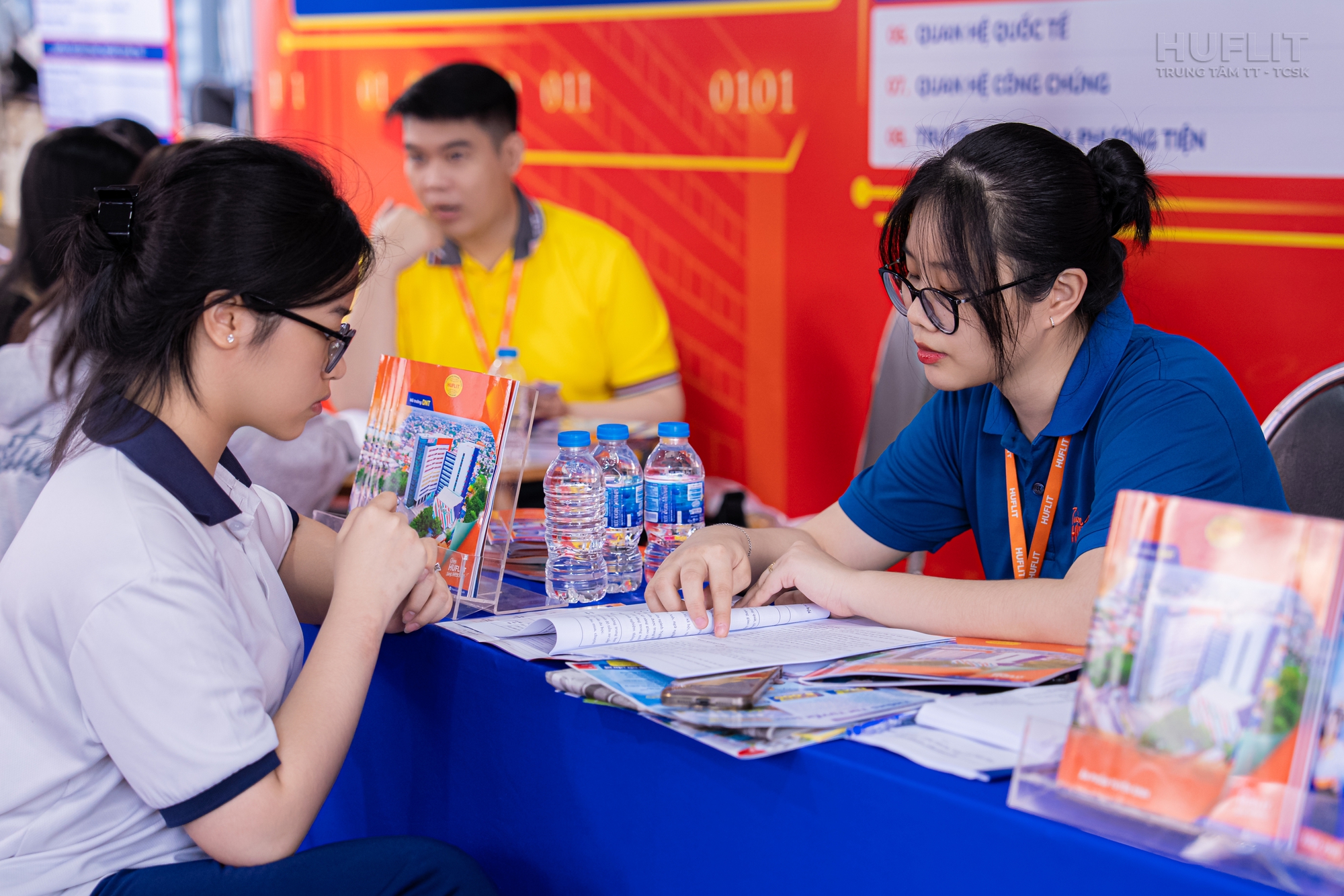 HUFLIT xét học bạ nhận học bổng từ 15-4