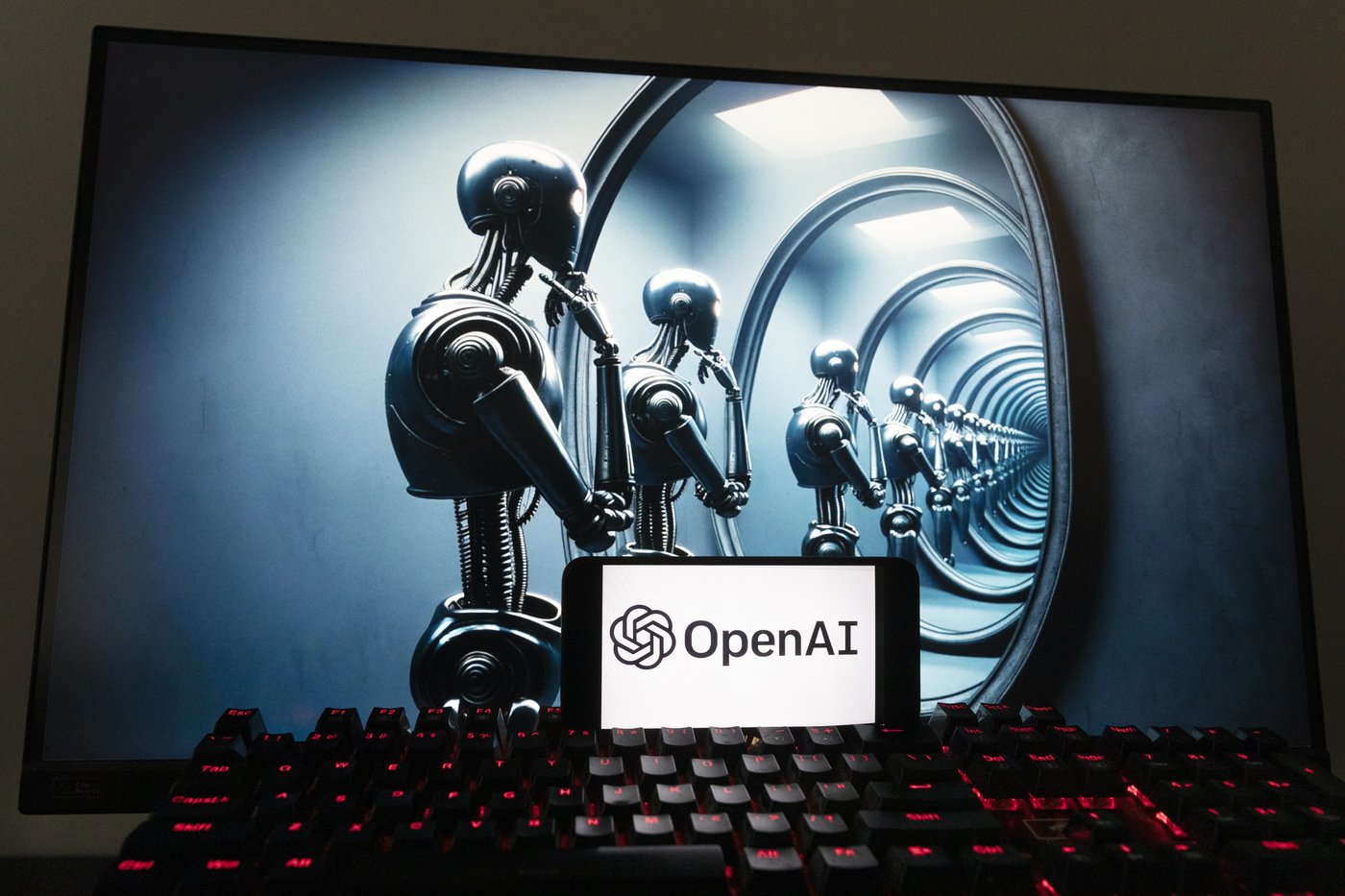 In the news today: ChatGPT privacy, OPP funeral, Alert Ready test, Bon ...