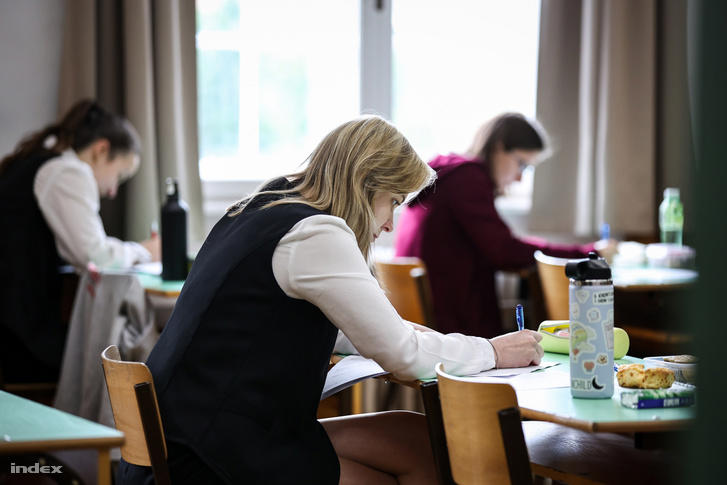 A szaktanár szerint diákbarát a töriérettségi feladatsora, de van ...
