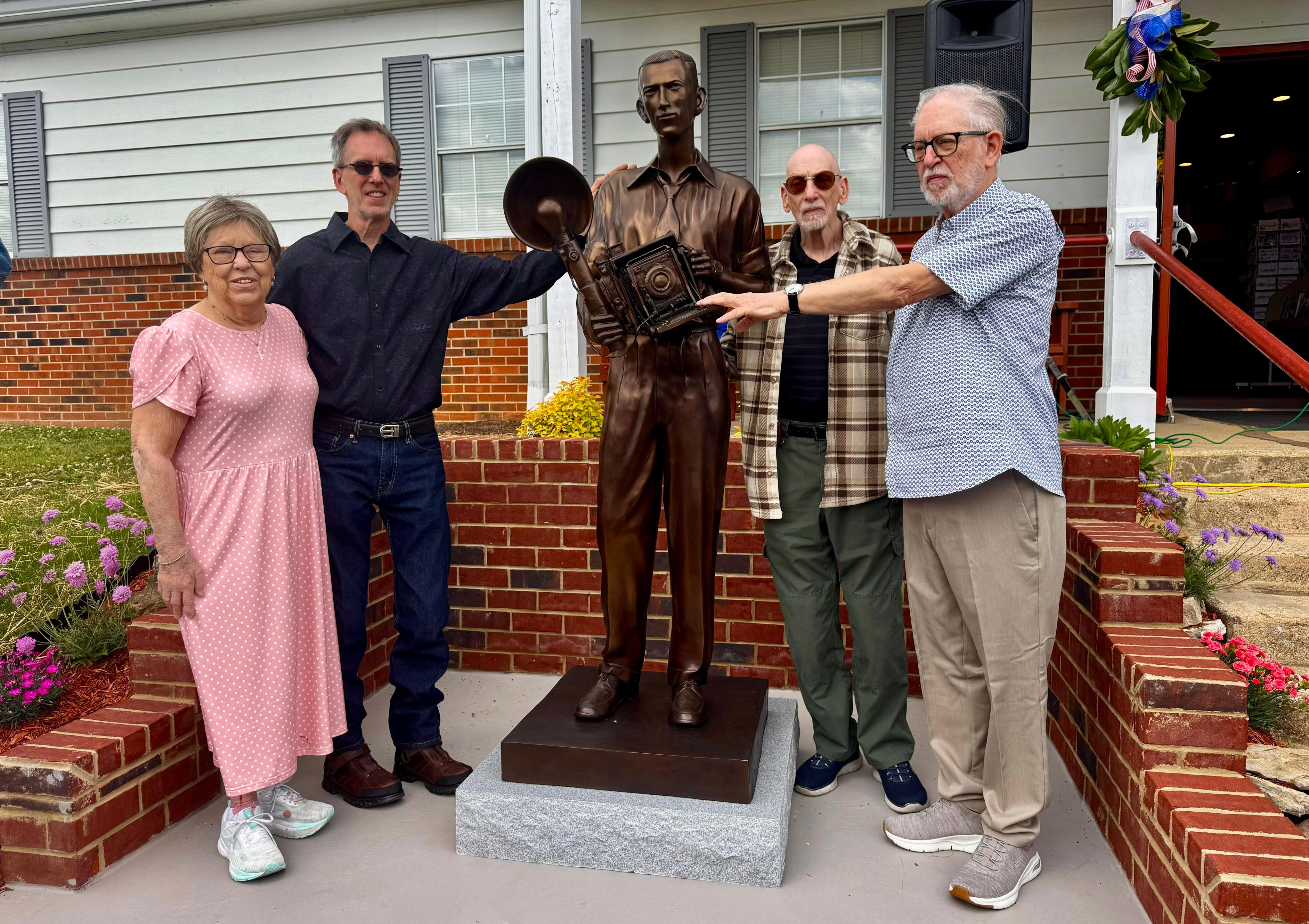 Ed Westcott's legacy captured in new Oak Ridge statue