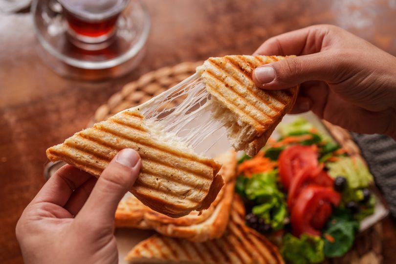'Absolutely delicious' cheese toastie recipe swaps ham with another ...