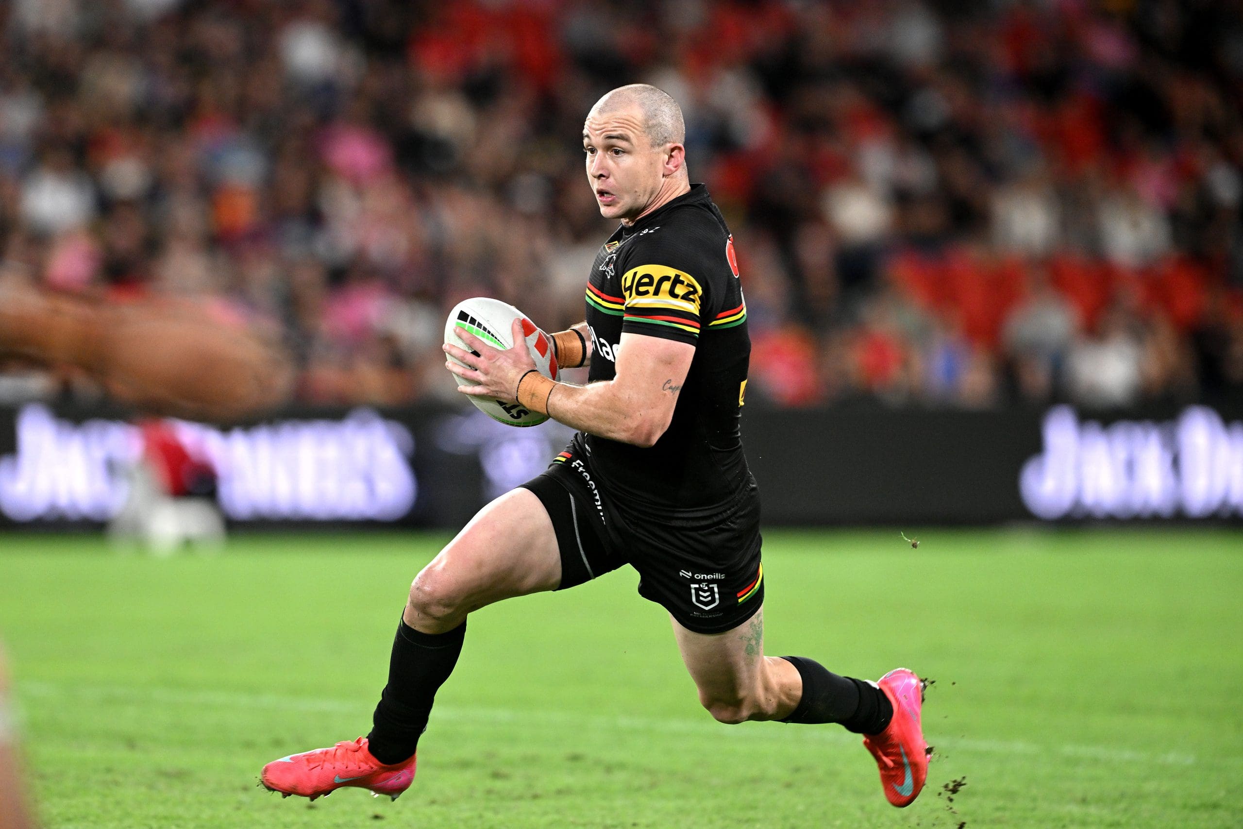 Under pressure Blues incumbent throws support behind fullback switch