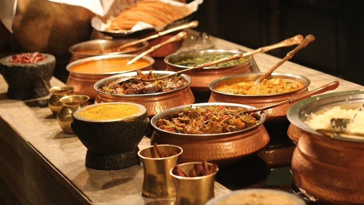 Hotel leftover food: বড় হোটেলে বেঁচে যাওয়া খাবারের কী হয়? সত্যি ফাঁস