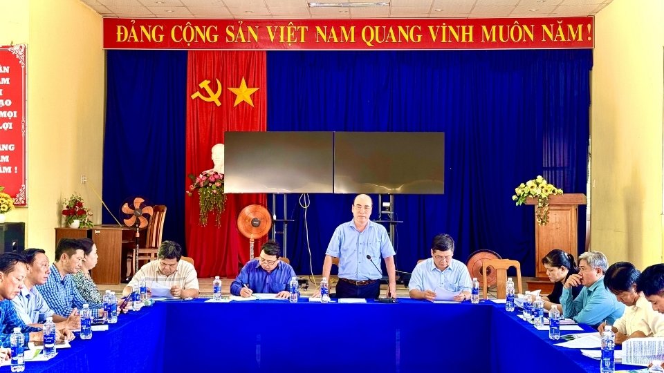 Sạt lở kè chống xói lở đe dọa hàng trăm hộ dân ven sông ở Vĩnh Long