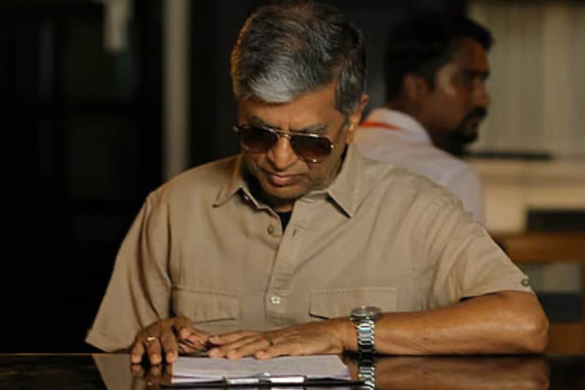 The man who launched Vijay's career was later sued by him, today he ...