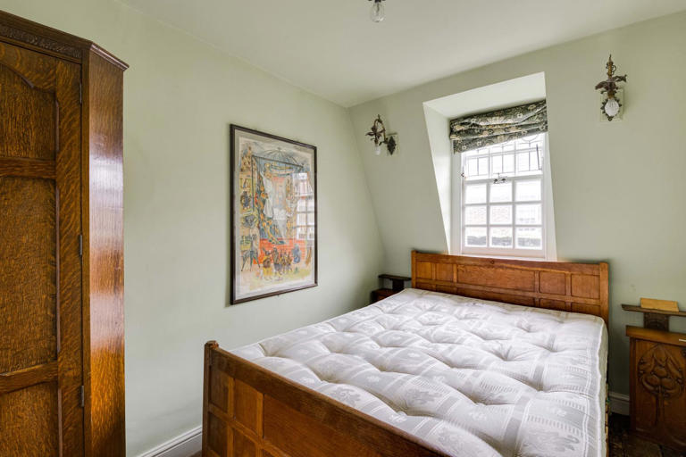 London’s second-narrowest home is just 7ft wide – step inside
