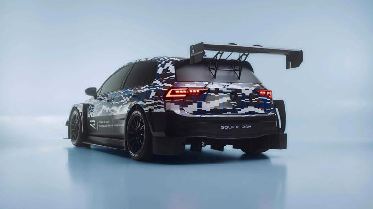 Volkswagen just gave the Golf R a wing that would make the Civic Type R ...