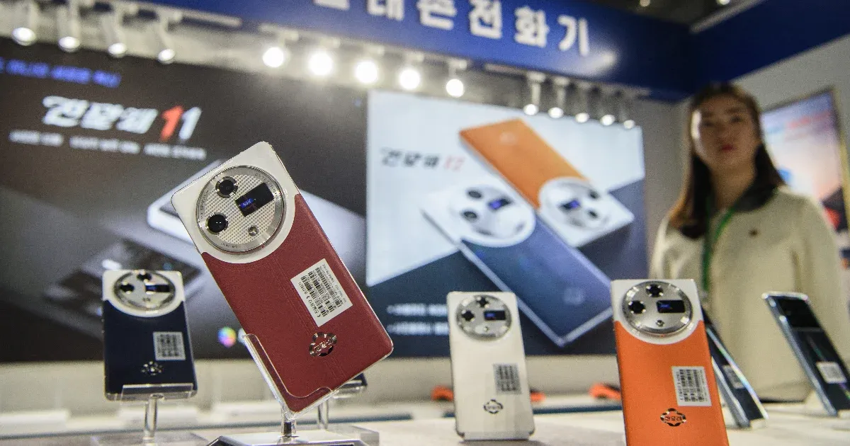 Bemutatták a legújabb észak-koreai telefonokat